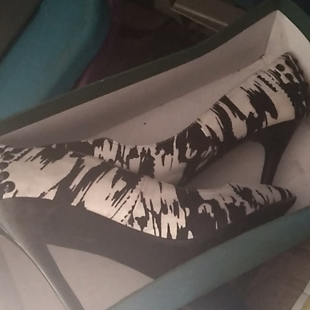 Ladies heels